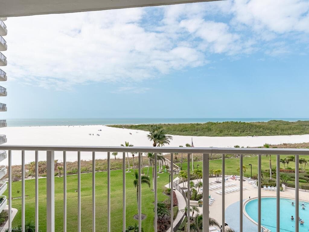 260 Seaview CT 602 MARCO ISLAND, FL 34145