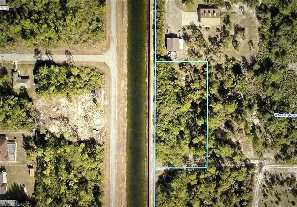 7968 20th PL LABELLE, FL 33935
