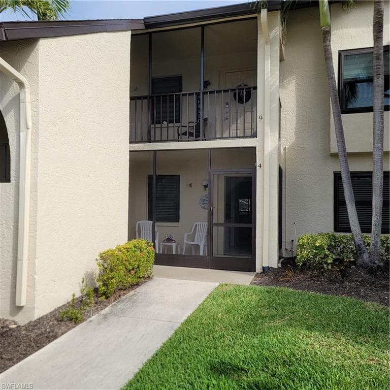 8715 Charter Club CIR 4 FORT MYERS, FL 33919