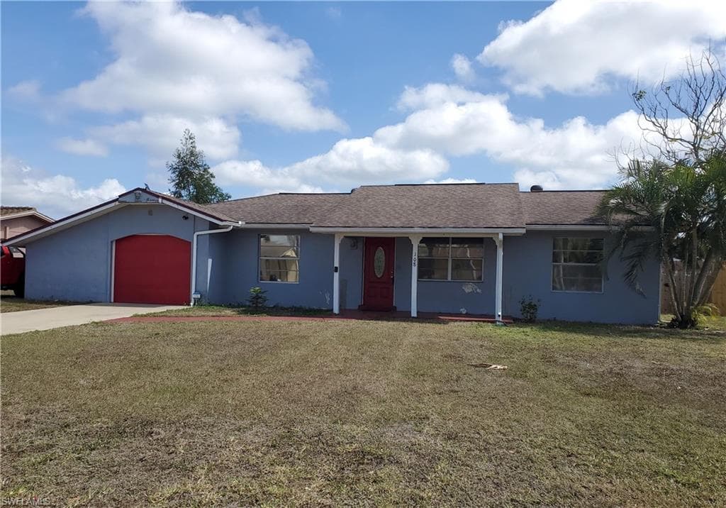 108 Kerr CIR LEHIGH ACRES, FL 33936