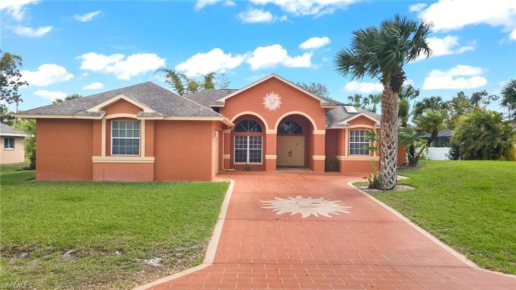 412 Jefferson AVE LEHIGH ACRES, FL 33936