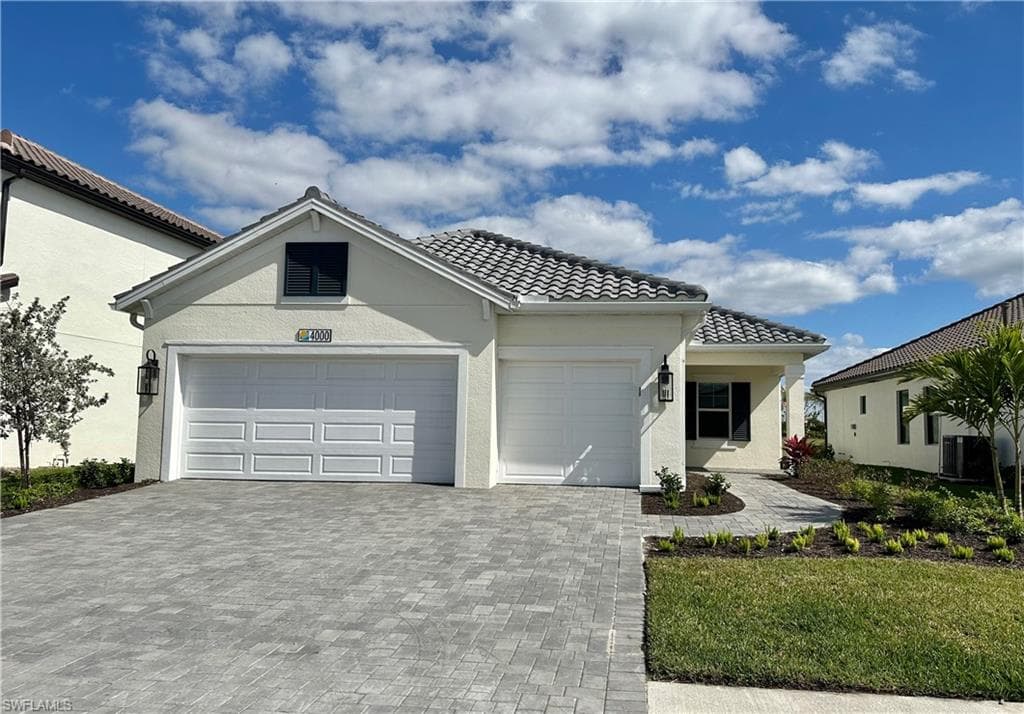 4000 Pegasus WAY NAPLES, FL 34120