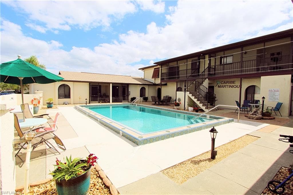 1004 8th ST 105 CAPE CORAL, FL 33990