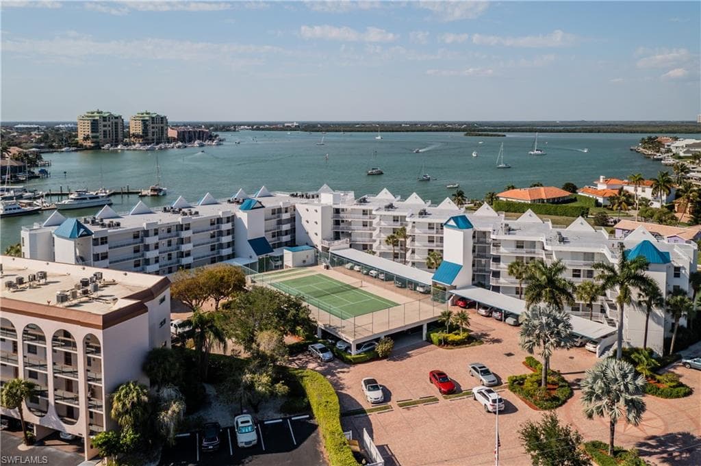 991 Barfield DR 303 MARCO ISLAND, FL 34145