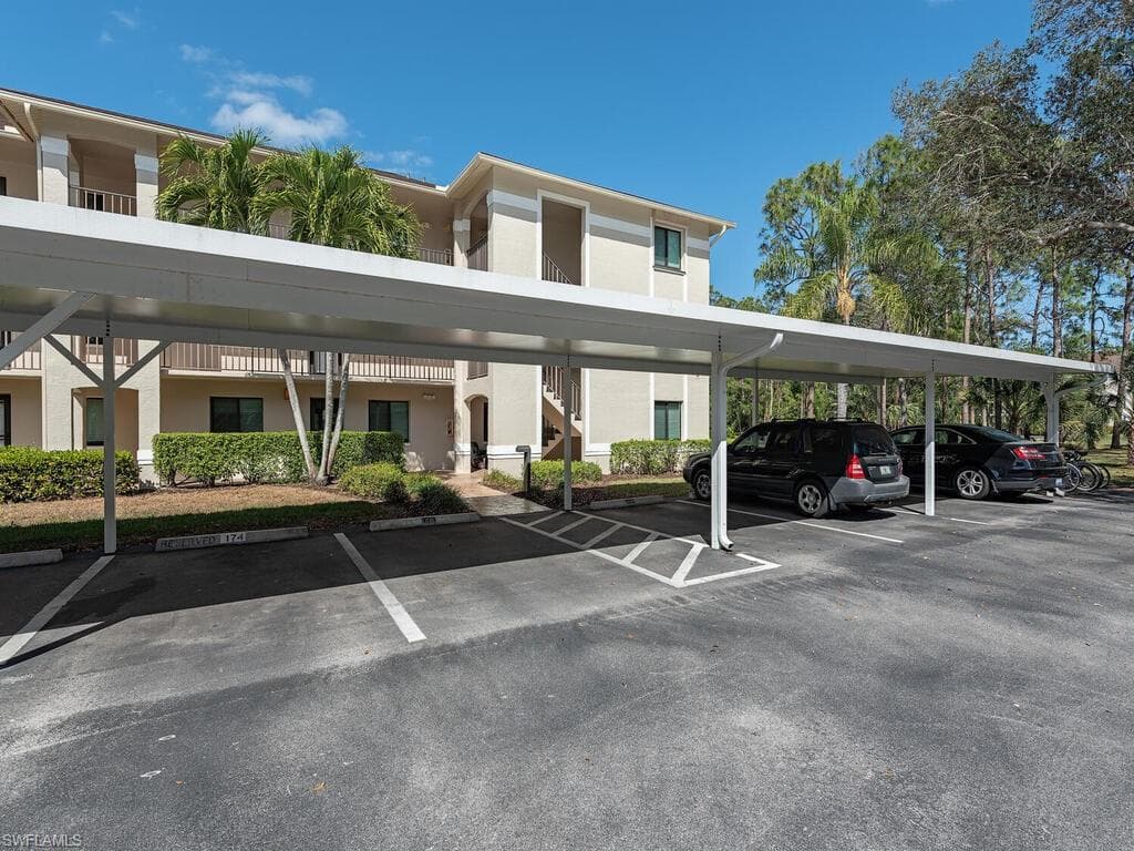 5724 Deauville CIR H107 NAPLES, FL 34112