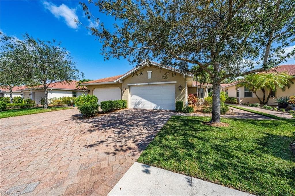 13462 Kent ST NAPLES, FL 34109