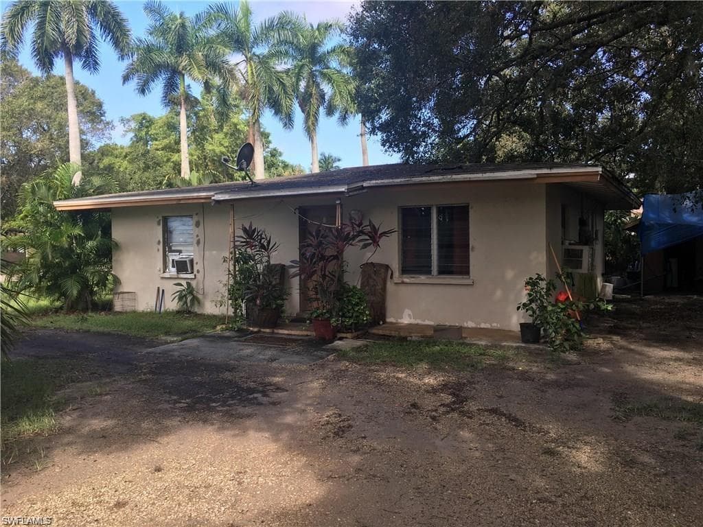 3603 Seminole AVE FORT MYERS, FL 33916