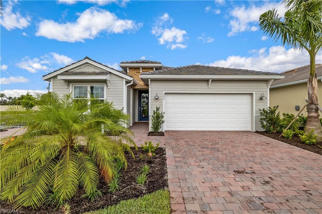 464 Polihale WAY NAPLES, FL 34114