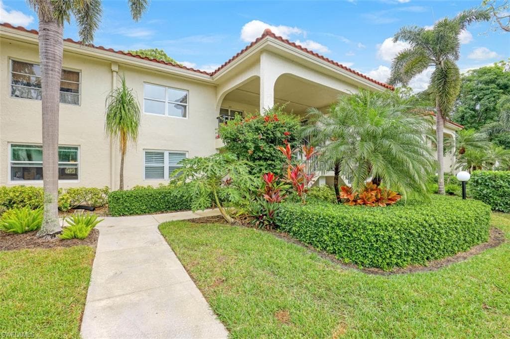 1056 Forest Lakes DR A-103 NAPLES, FL 34105