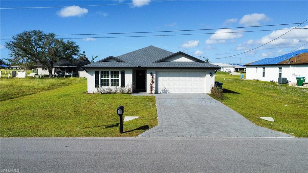 526 NE 7th AVE CAPE CORAL, FL 33909