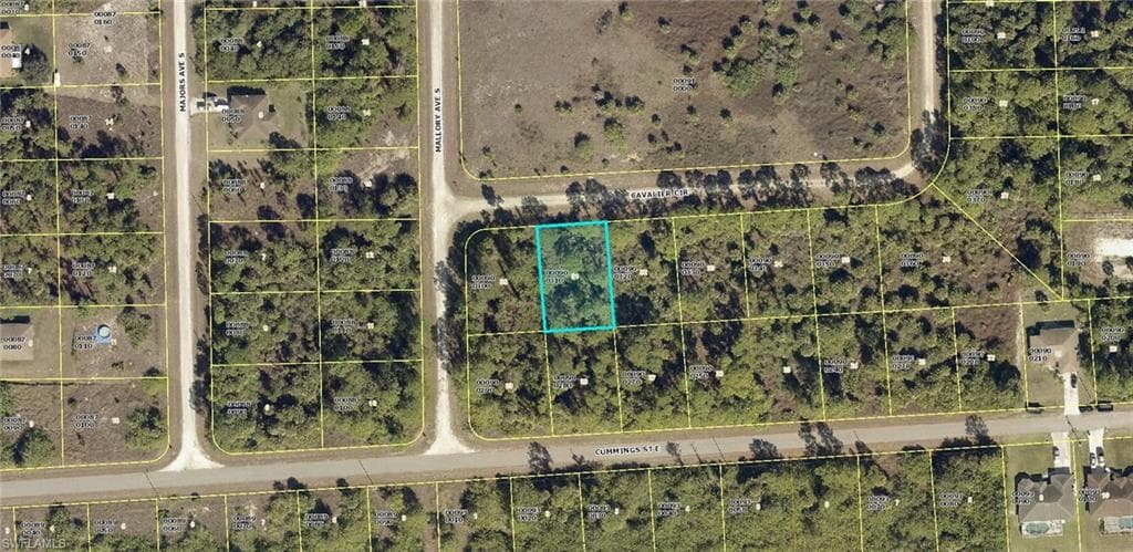 1271 Cavalier CIR LEHIGH ACRES, FL 33974