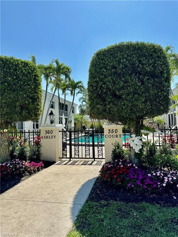 350 10th AVE S A100 NAPLES, FL 34102