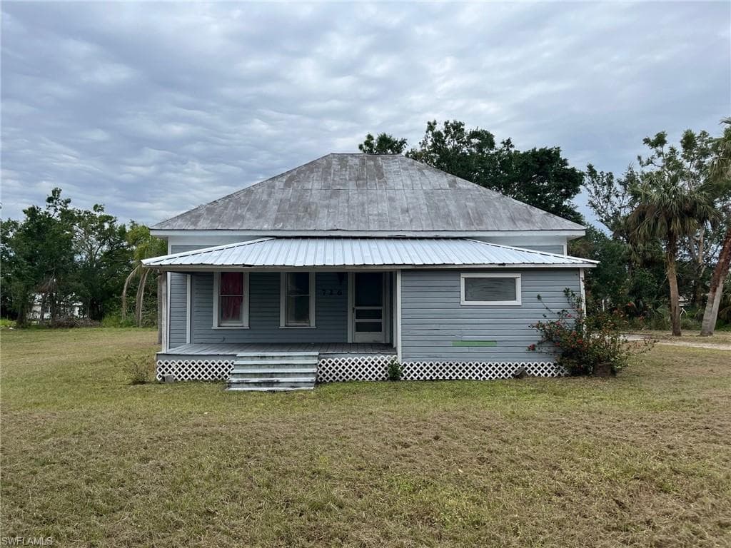 726 Adams AVE FORT MYERS, FL 33905