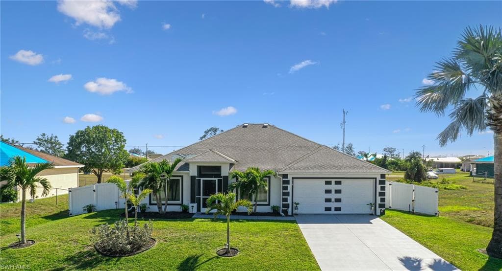 318 NE 27th TER CAPE CORAL, FL 33909
