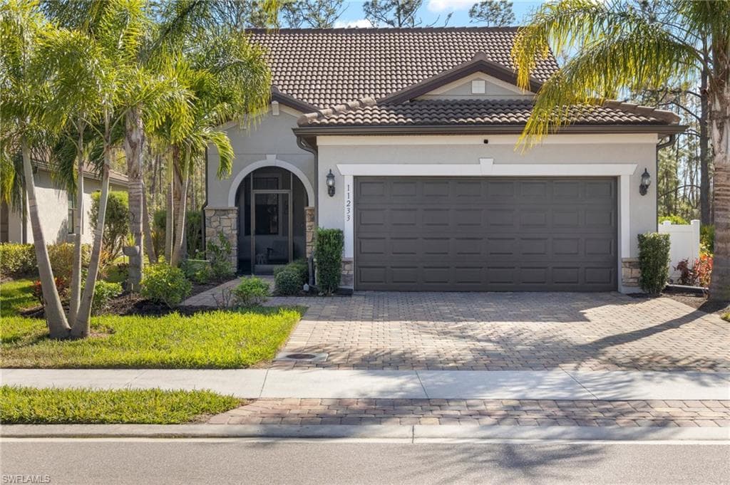 11233 Carlingford RD FORT MYERS, FL 33913