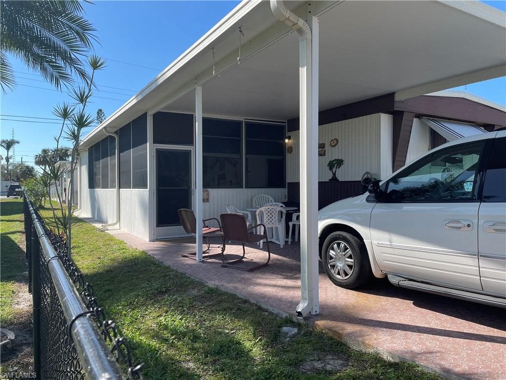 12131 Cactus DR FORT MYERS, FL 33908