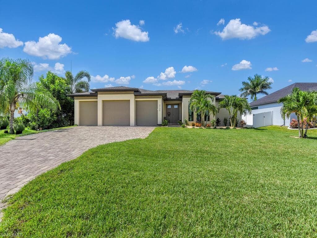 2126 SW 39th ST CAPE CORAL, FL 33914