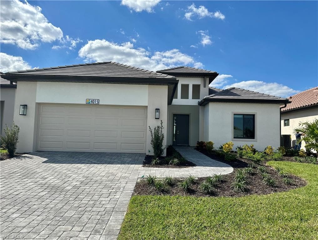 4015 Pegasus WAY NAPLES, FL 34120