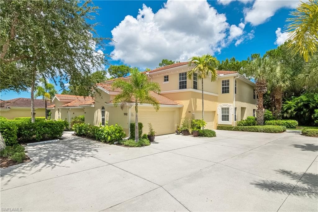 1992 Tarpon Bay DR N 102 NAPLES, FL 34119