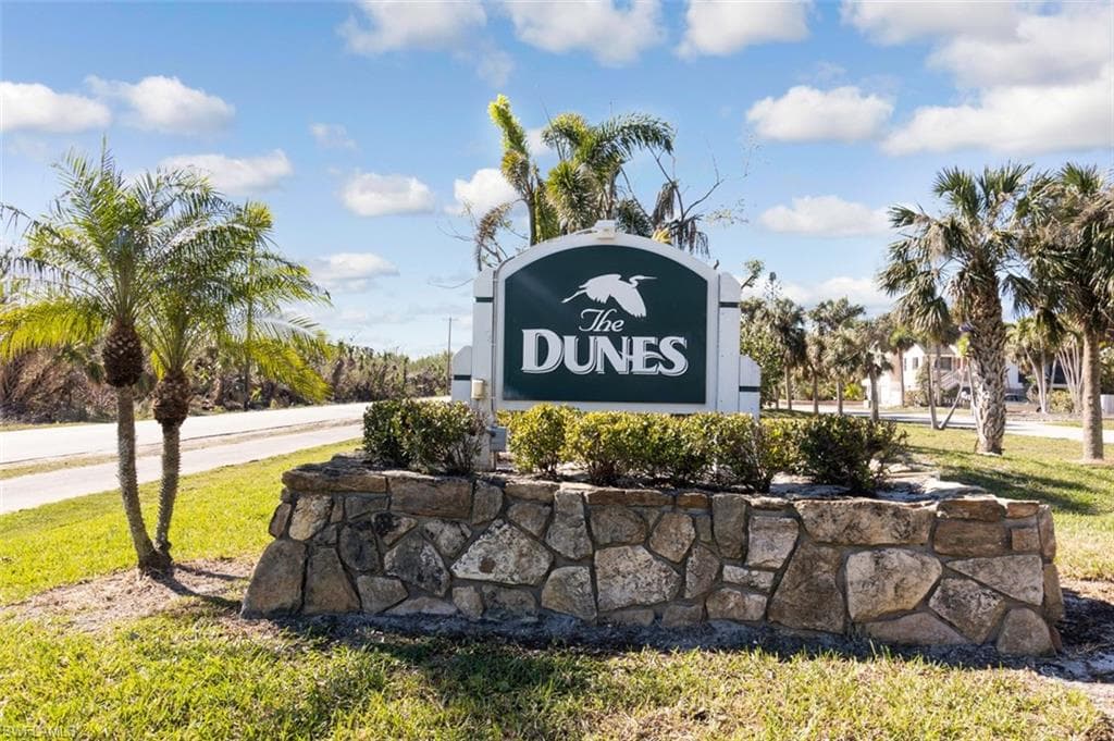 951 Sand Castle RD SANIBEL, FL 33957