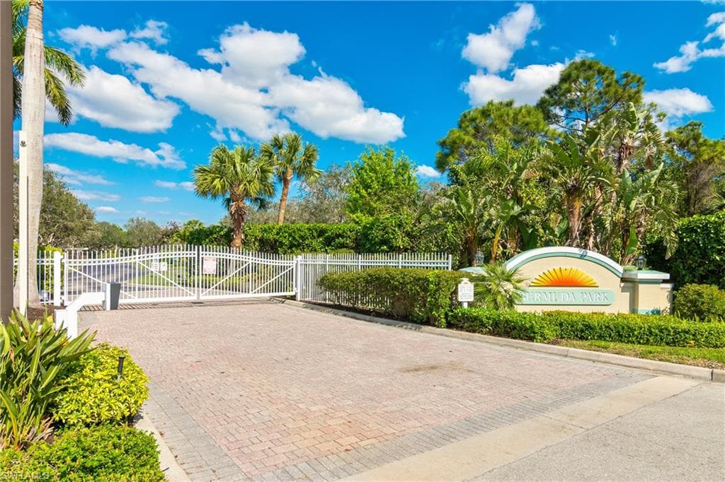 25741 Lake Amelia WAY 205 BONITA SPRINGS, FL 34135