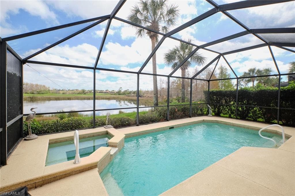 10061 Oakhurst WAY FORT MYERS, FL 33913