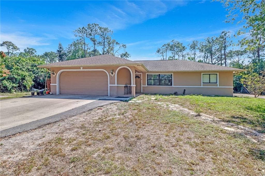 5760 Star Grass LN NAPLES, FL 34116