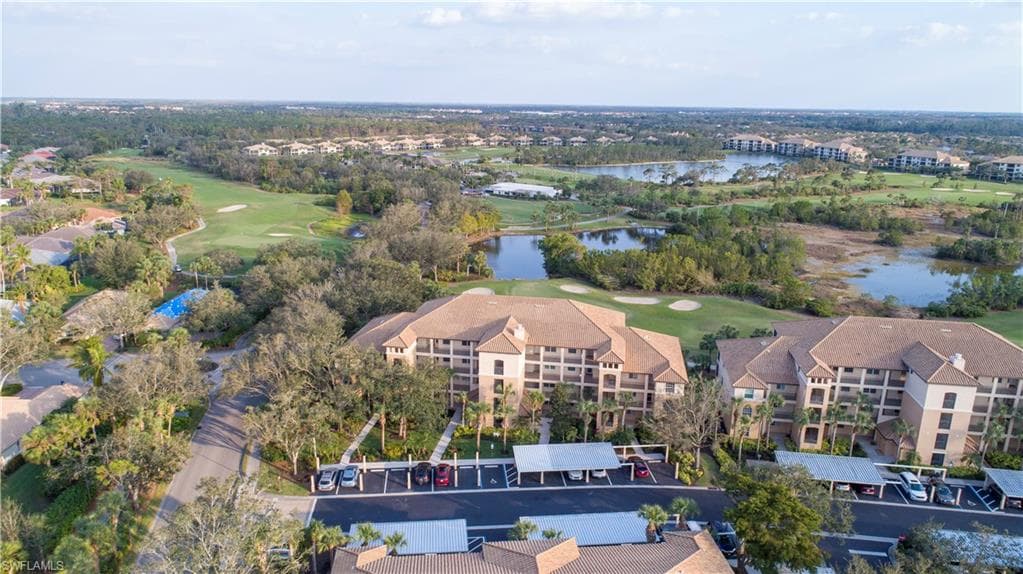 20800 Hammock Greens LN 305 ESTERO, FL 33928