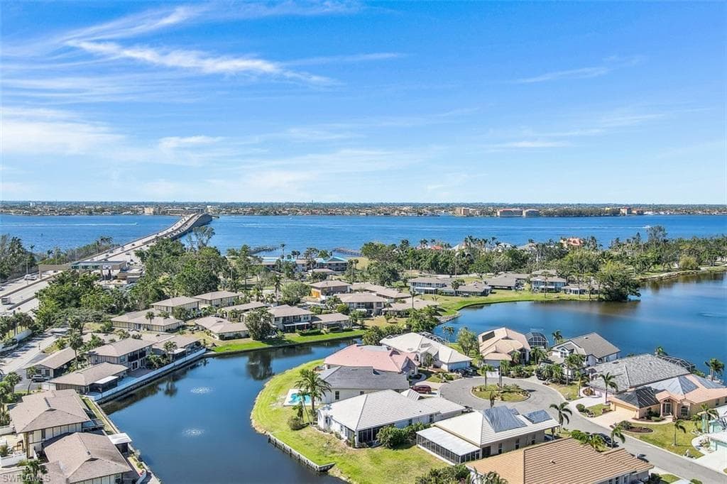 9841 Mainsail CT FORT MYERS, FL 33919