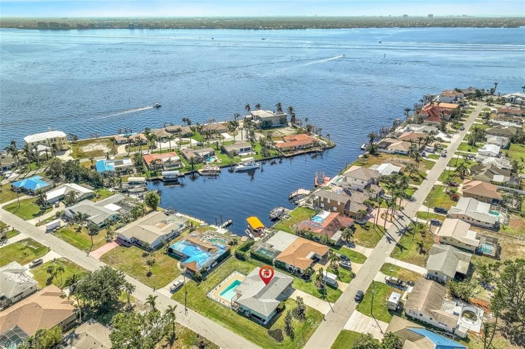 5917 SW 1st CT CAPE CORAL, FL 33914
