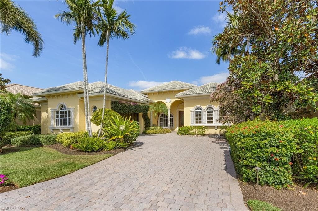 5765 Hammock Isles DR NAPLES, FL 34119