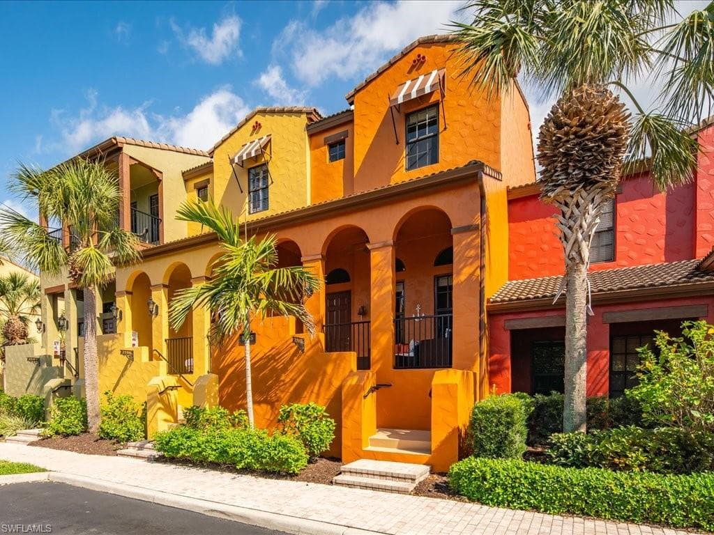 8985 Cambria CIR 21-5 NAPLES, FL 34113