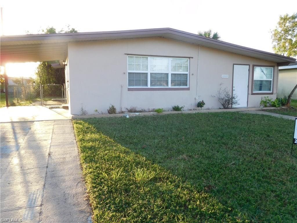 22025 Beverly AVE PORT CHARLOTTE, FL 33952