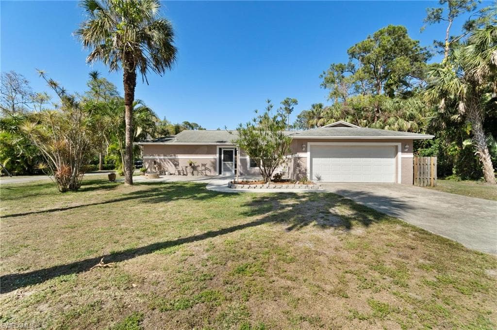 6235 Lancewood WAY NAPLES, FL 34116