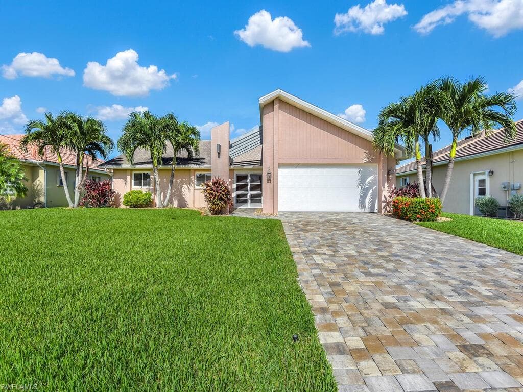 2226 SE 20th PL CAPE CORAL, FL 33990