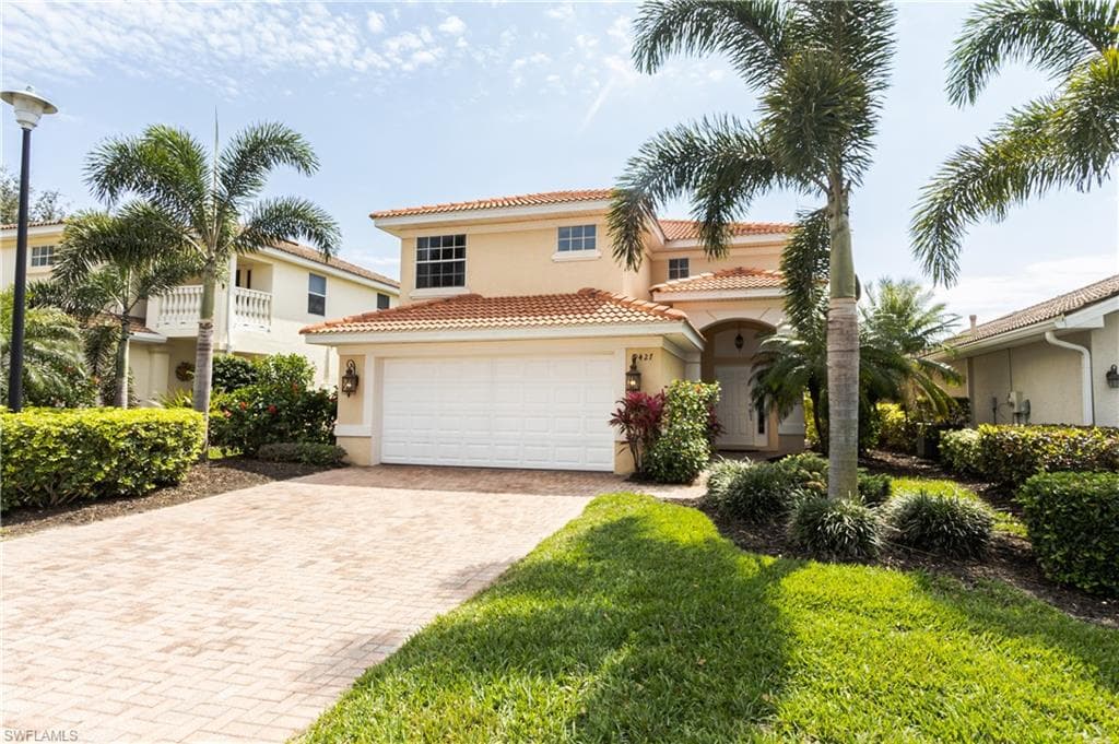 9427 La Bianco ST ESTERO, FL 33967
