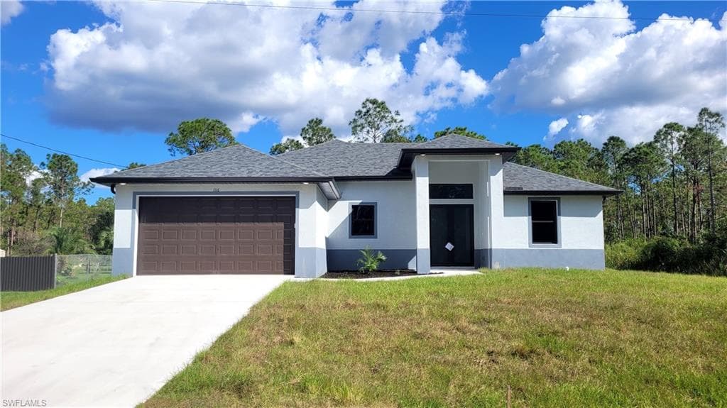 1116 5th AVE LEHIGH ACRES, FL 33972