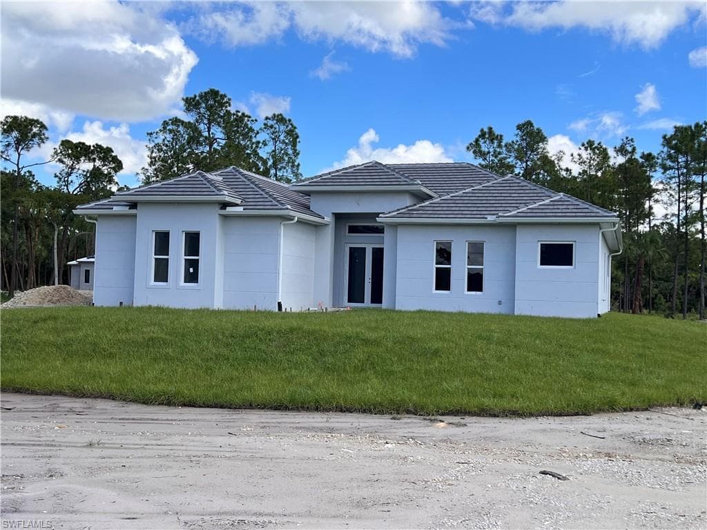 869 Golden Gate BLVD E NAPLES, FL 34120