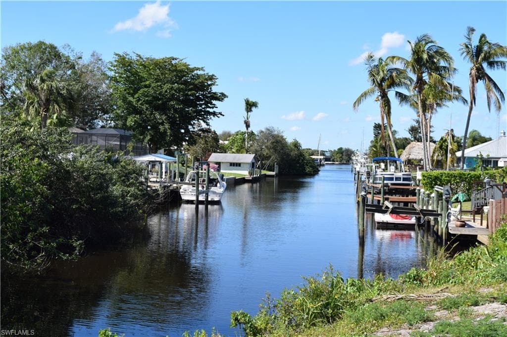 13545 Marquette BLVD FORT MYERS, FL 33905