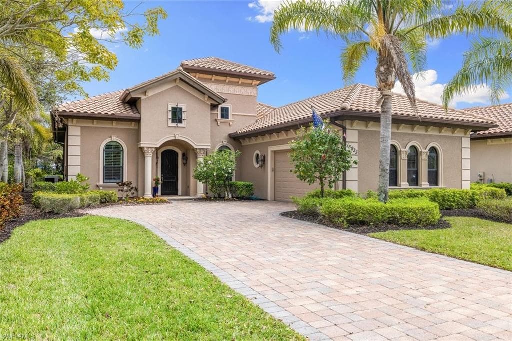 15935 Secoya Reserve CIR NAPLES, FL 34110