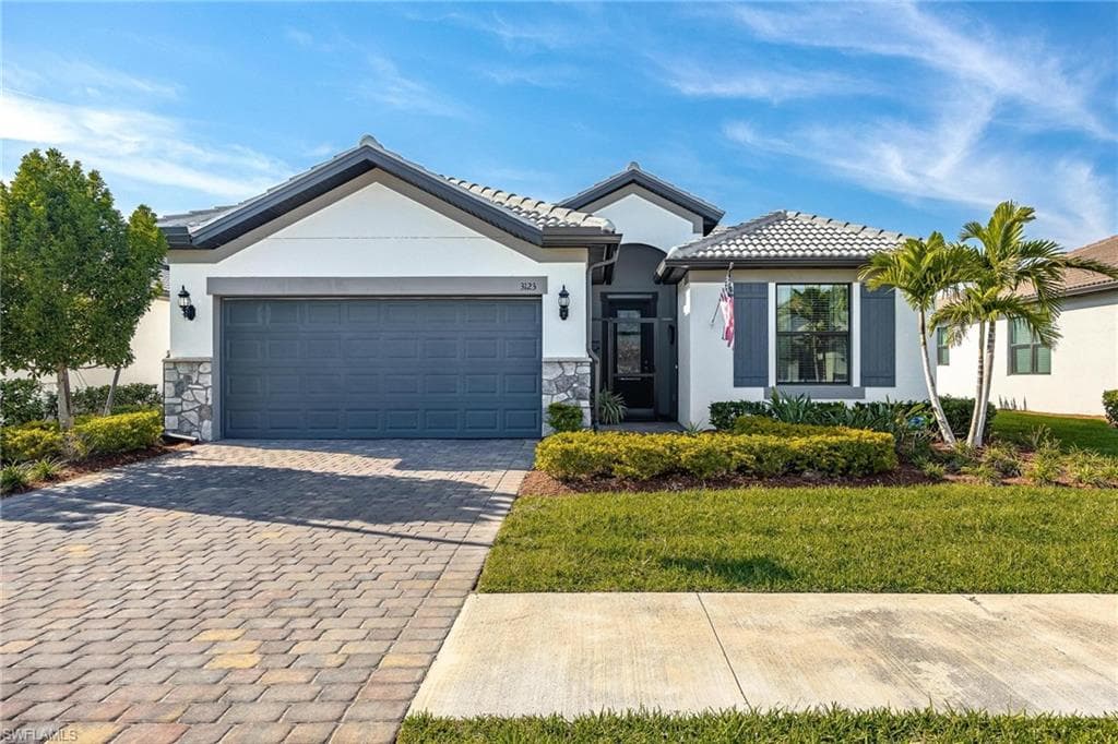3123 Walnut Grove LN ALVA, FL 33920