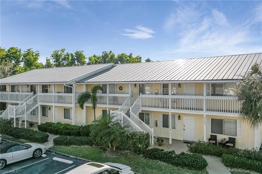 4629 Bayshore DR J6 NAPLES, FL 34112