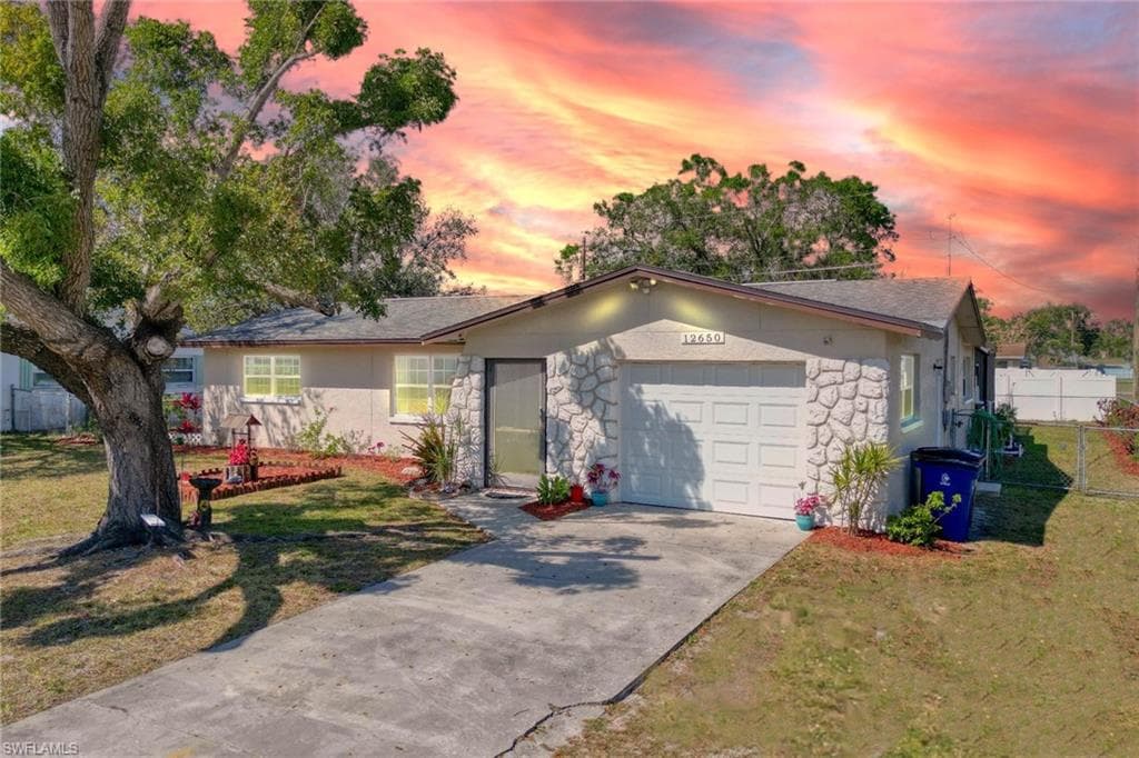 12650 2nd ST FORT MYERS, FL 33905