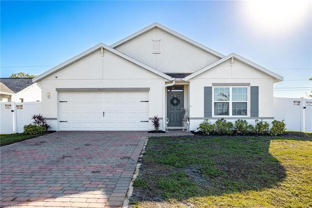 3613 SW 9th AVE CAPE CORAL, FL 33914