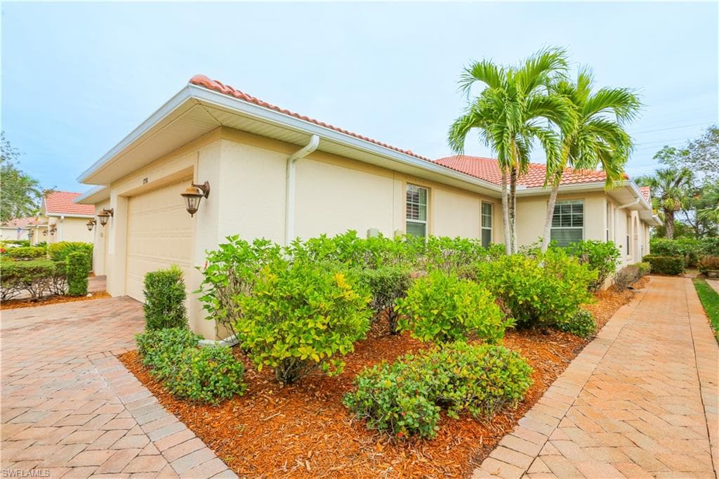 13358 Kent ST NAPLES, FL 34109