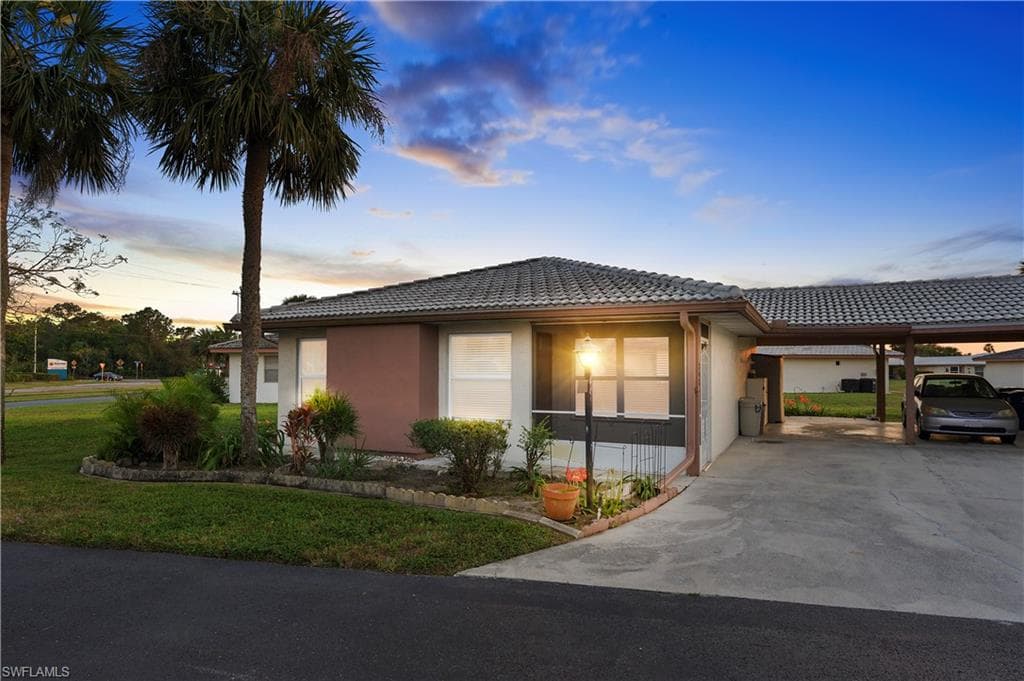 243 Beth Stacey BLVD 6 LEHIGH ACRES, FL 33936