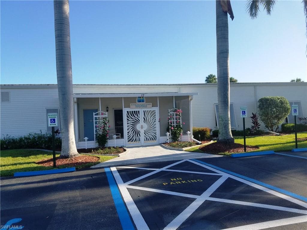 6 Garnet DR 6-G NAPLES, FL 34114