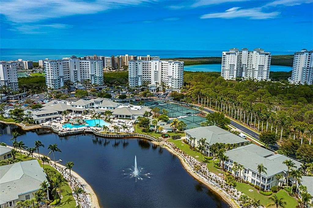 330 Grove CT 2-202 NAPLES, FL 34110