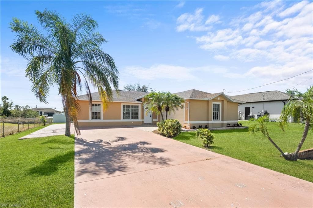 4319 13th ST W LEHIGH ACRES, FL 33971