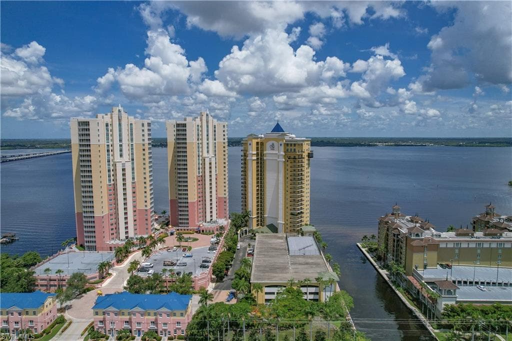 2797 1st ST 1704 FORT MYERS, FL 33916